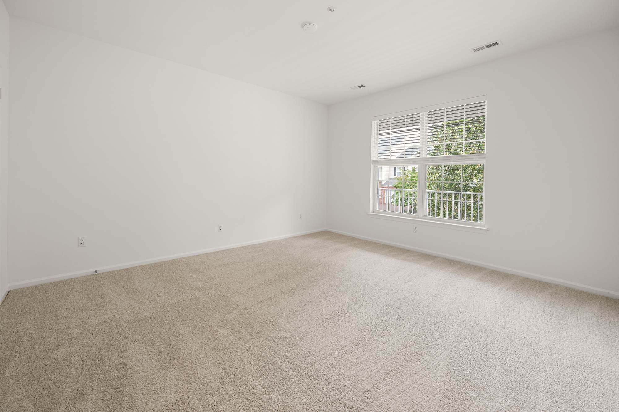 Spacious bedroom at Jacobs Woods